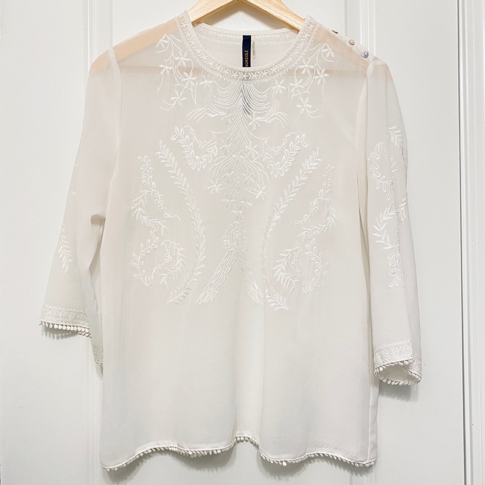 Renee C White Embroidered 3/4 Sleeve Blouse sz M